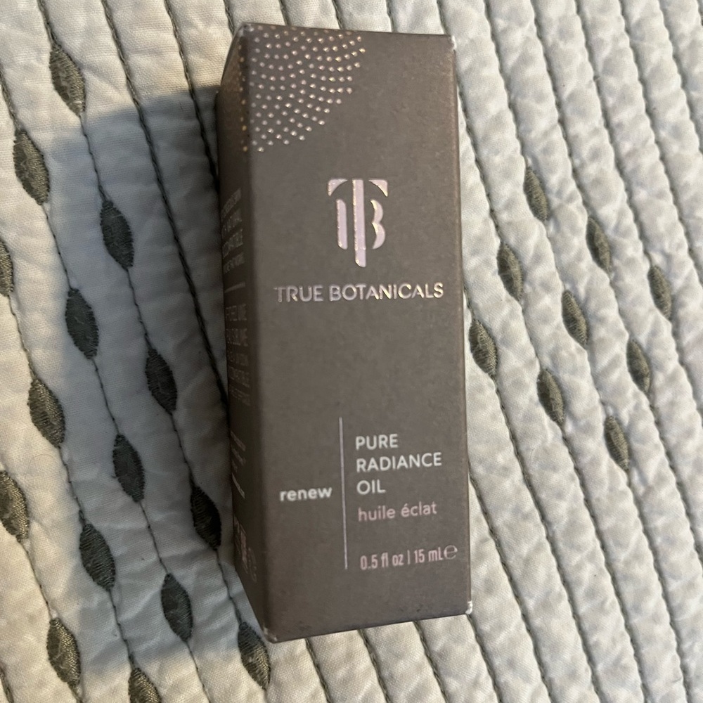 True Botanicals Pure Radiance Oil